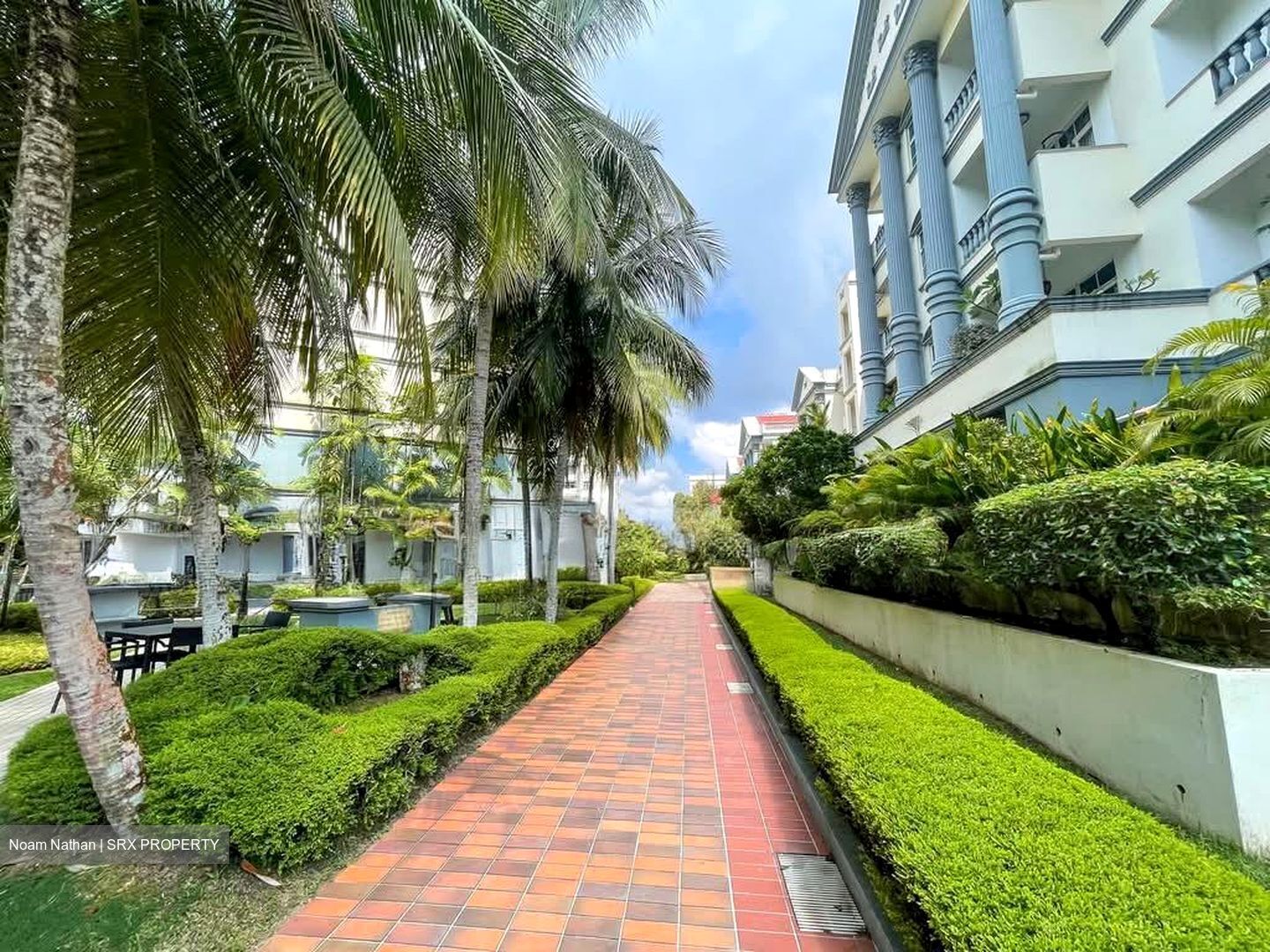 La Suisse (D11), Condominium #600198891